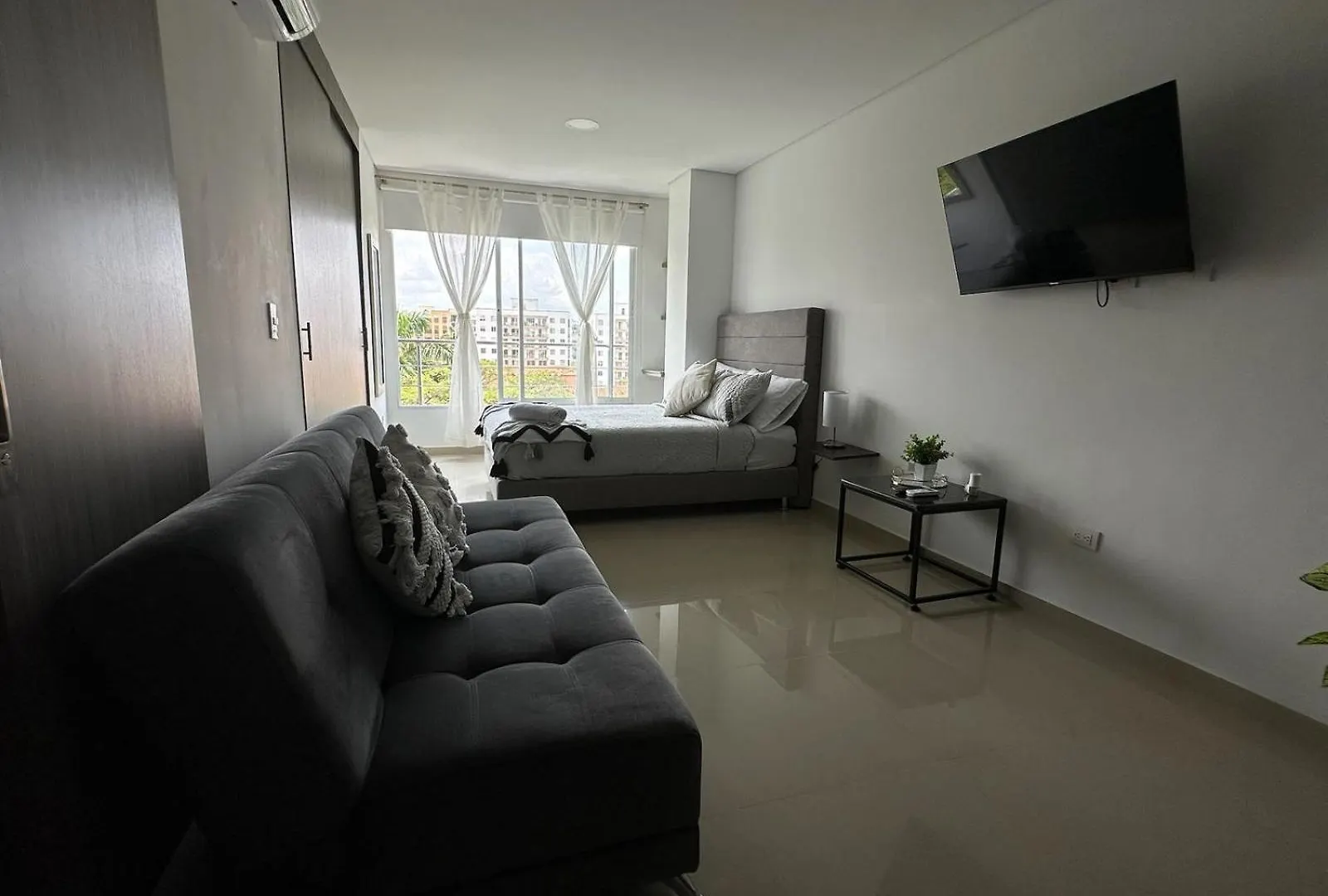 Apartment Nirvana Deluxe Studios - 5Min De Clinica Valle De Lili Y Cc Jardin Plaza Cali Colombia