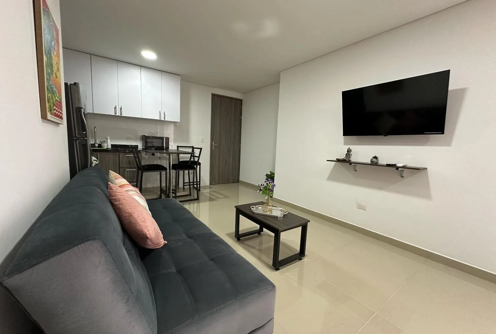 Nirvana Deluxe Studios - 5Min De Clinica Valle De Lili Y Cc Jardin Plaza Cali Apartment