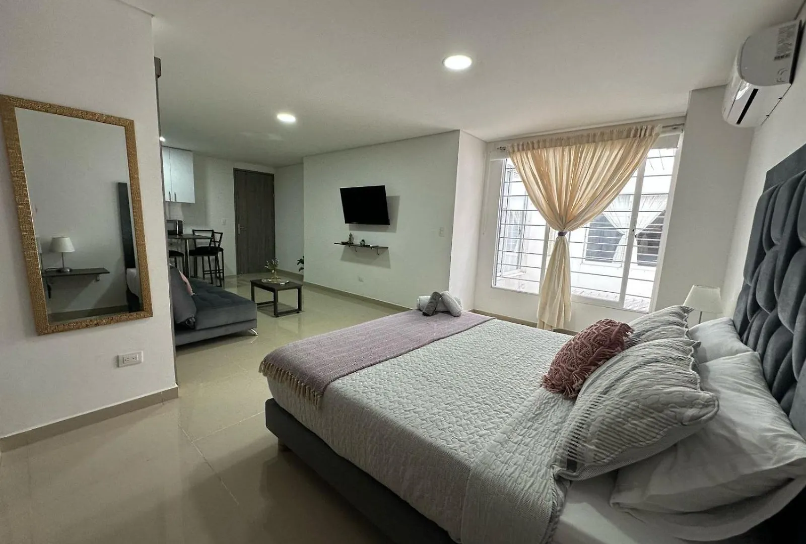 Apartment Nirvana Deluxe Studios - 5Min De Clinica Valle De Lili Y Cc Jardin Plaza Cali