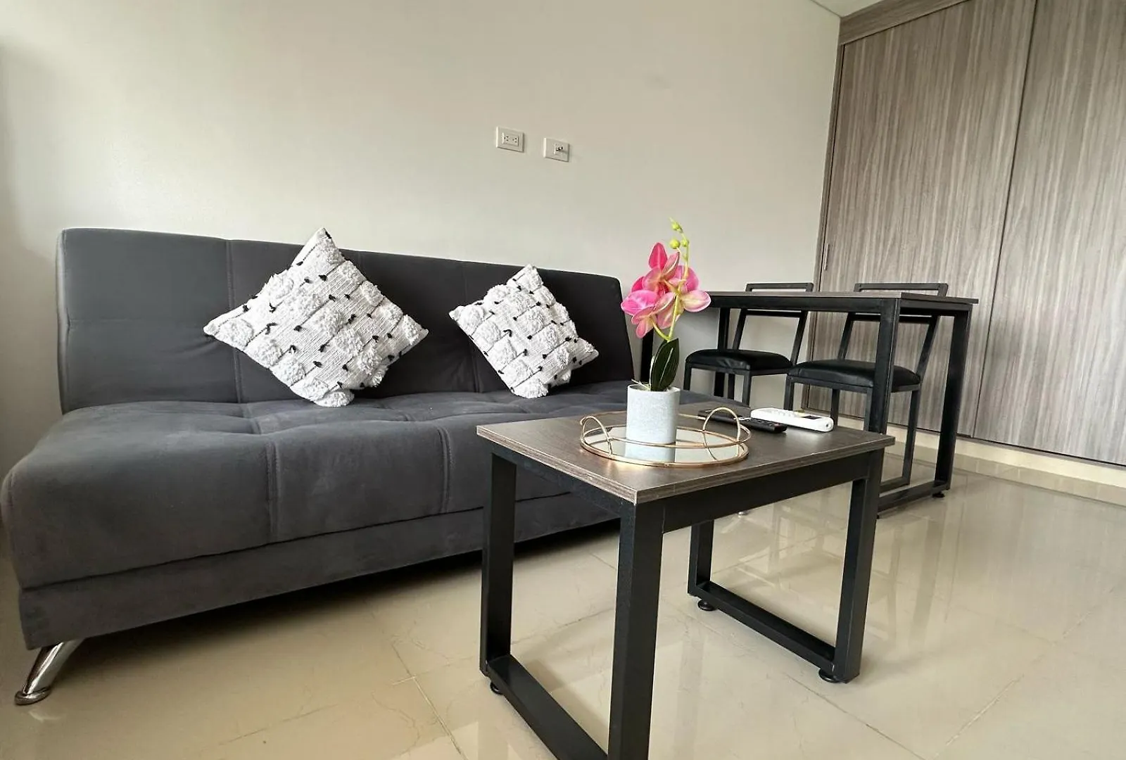 Appartement Nirvana Deluxe Studios - 5Min De Clinica Valle De Lili Y Cc Jardin Plaza Cali